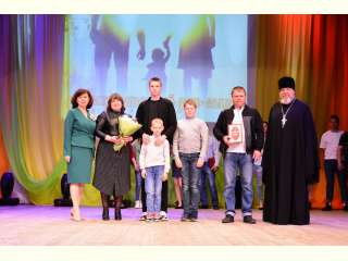Награждение Почетным знаком  Белгородской области  «Материнская слава» матерей Корочанского района